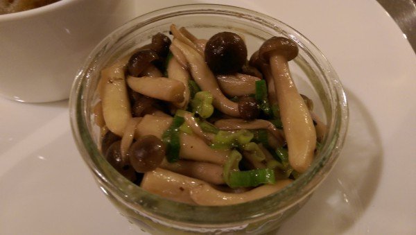 cogumelo chimeji Shimeji salteado na manteiga - Receita de Viagem