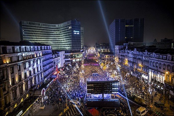 Place de Brouckere no Ano Novo em Bruxelas - Receita de Viagem